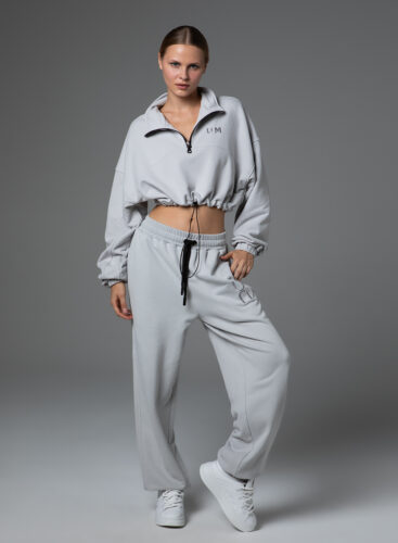 d181d0b2d0b8d182d188d0bed182-d0bcd0b8d0bdd0b8-charli-blur-2-1.jpg