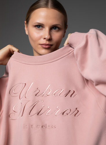 d181d0b2d0b8d182d188d0bed182-monogram-blur-3.jpg